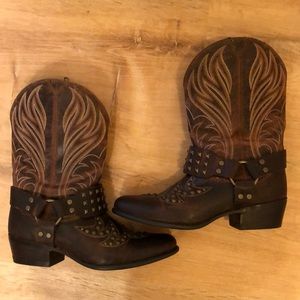 Authentic Ariat Brown Studded Cowgirl Boots